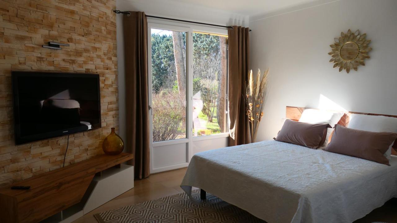 Appartement Le Patio à Sarrians Extérieur photo