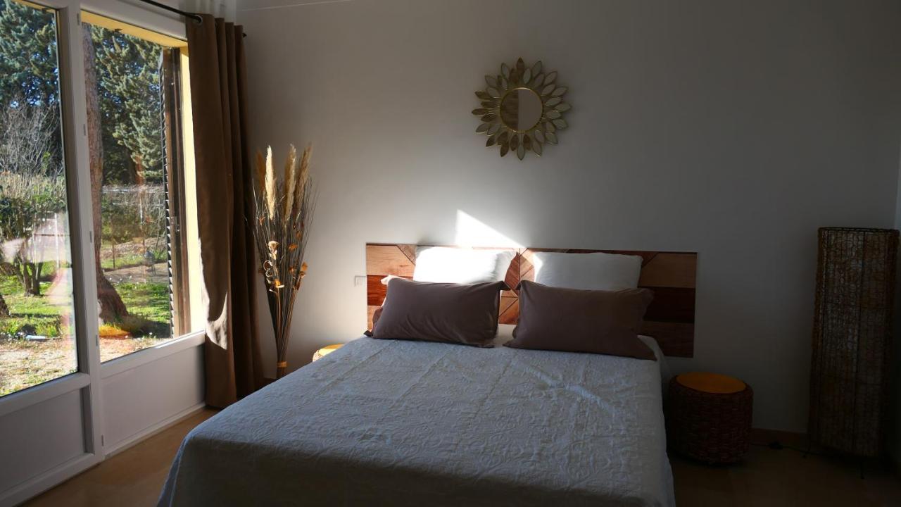 Appartement Le Patio à Sarrians Extérieur photo
