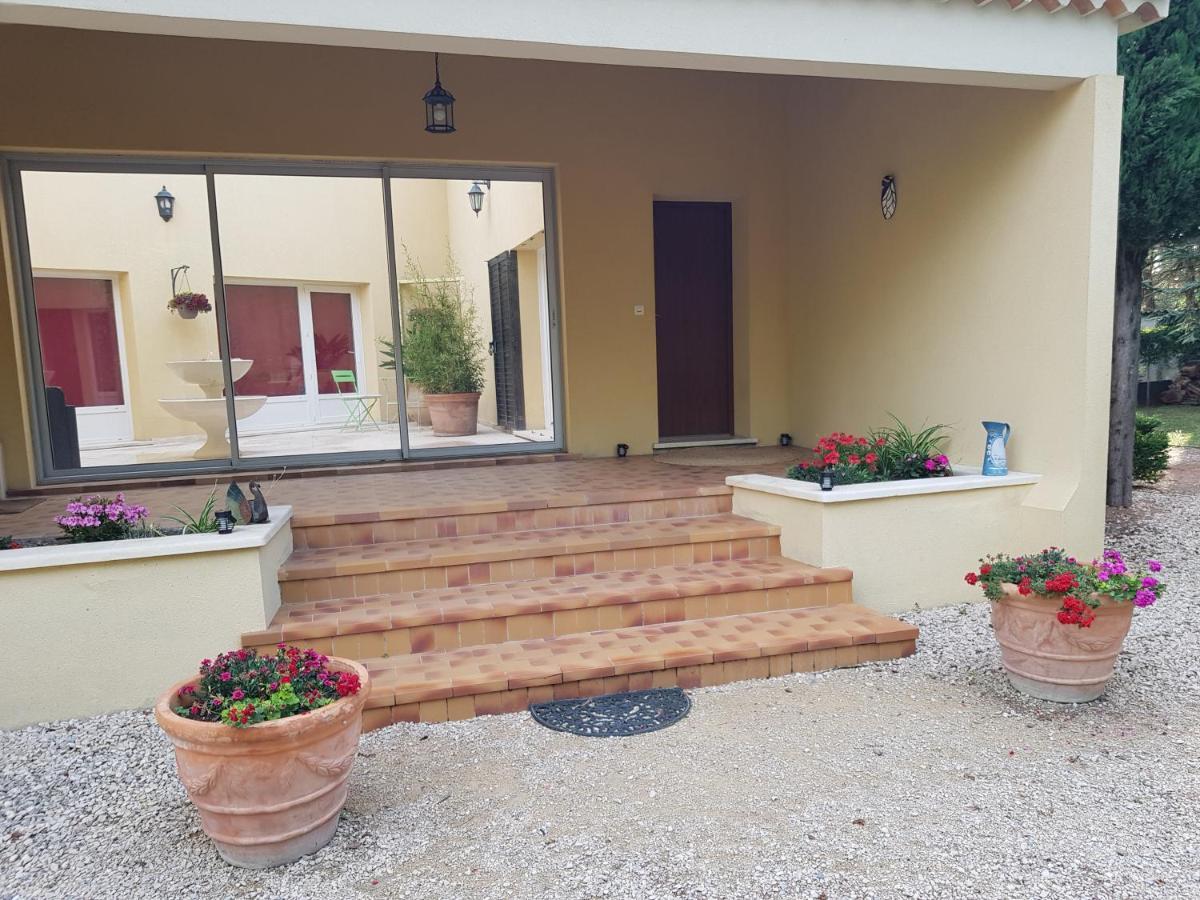 Appartement Le Patio à Sarrians Extérieur photo